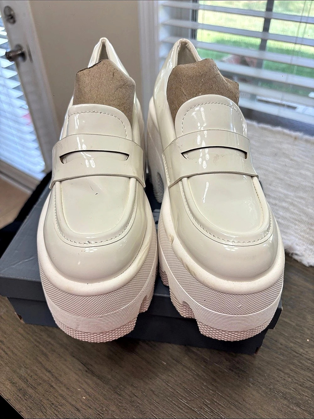Rouge Platform Loafers in White